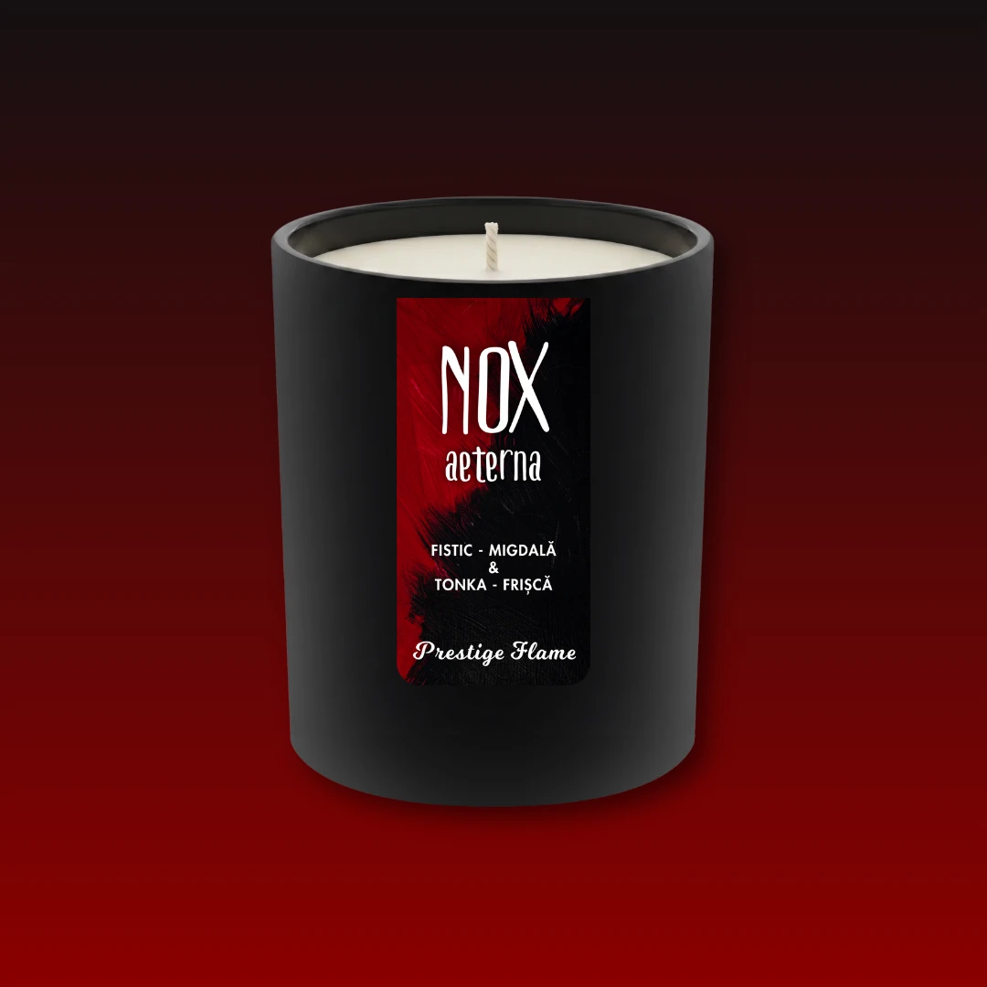 Lumânare parfumată Prestige Flame - NOX aeterna Collection - Fistic Migdală Tonka Frișcă - 180g - recipient negru mat cu capac argintiu a0