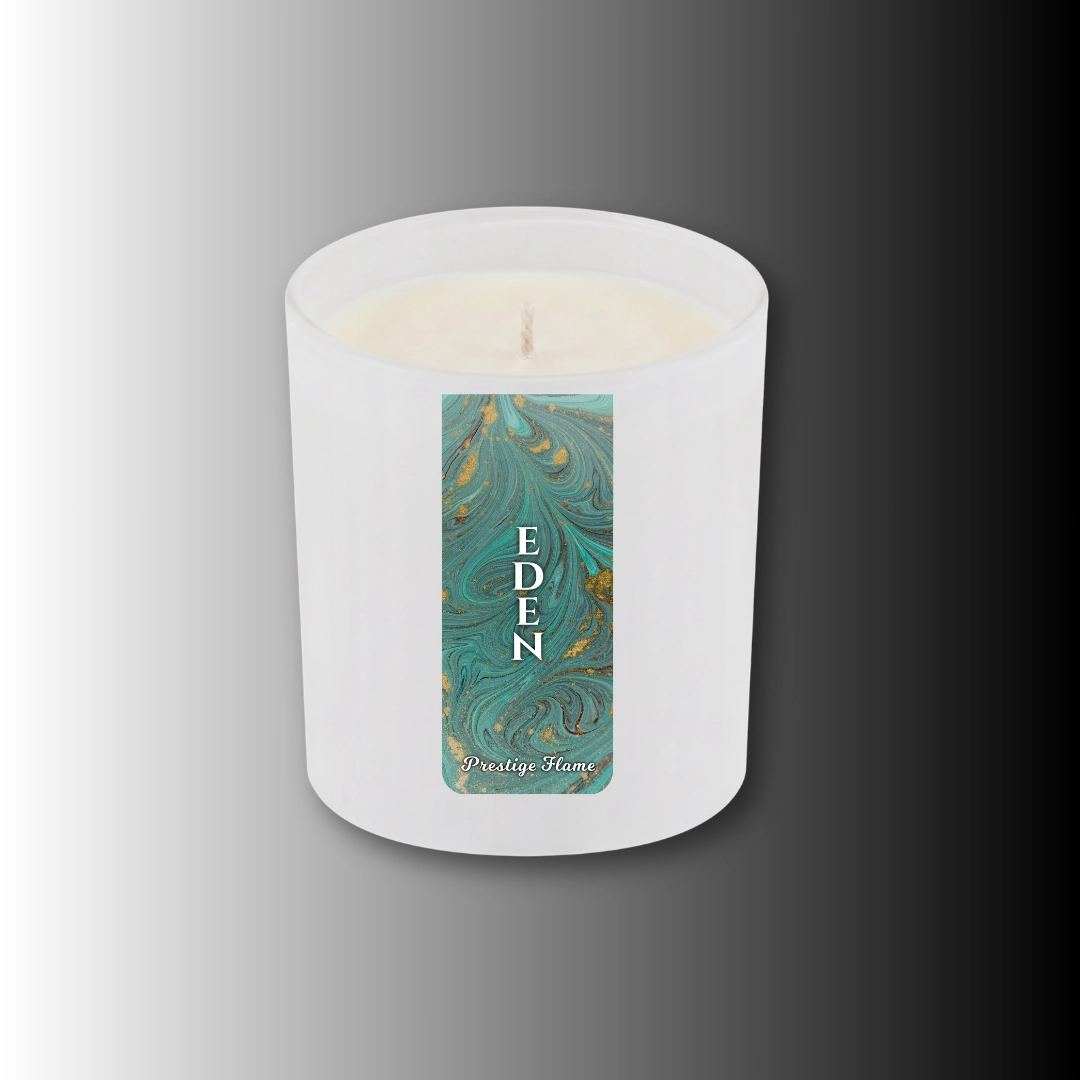 Lumânare parfumată Prestige Flame - Eden - Monolith Collection - 280g - recipient alb mat cu capac auriu E2