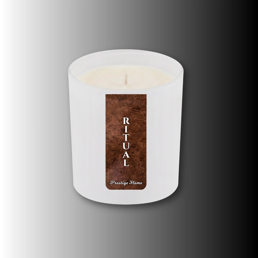 Lumânare parfumată Prestige Flame - Ritual - Monolith Collection - 280g - recipient alb mat cu capac auriu R2