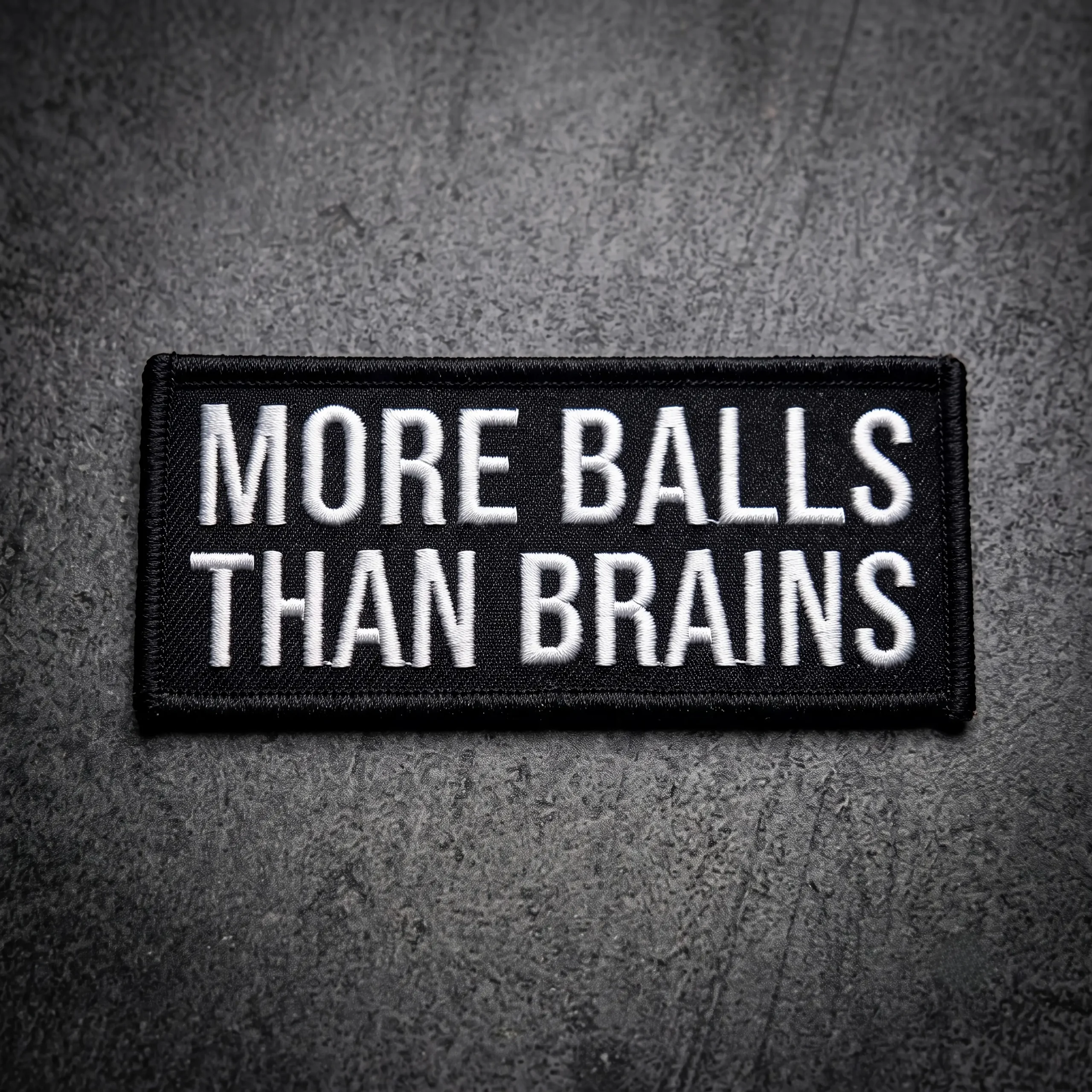 Patch - Prestige Flame - More Balls Material premium impermeabil, extrem de durabil în timp. Ață de înaltă calitate, rezistentă la intemperii, raze UV, căldură și frecare